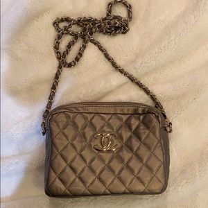 Crossbody purse